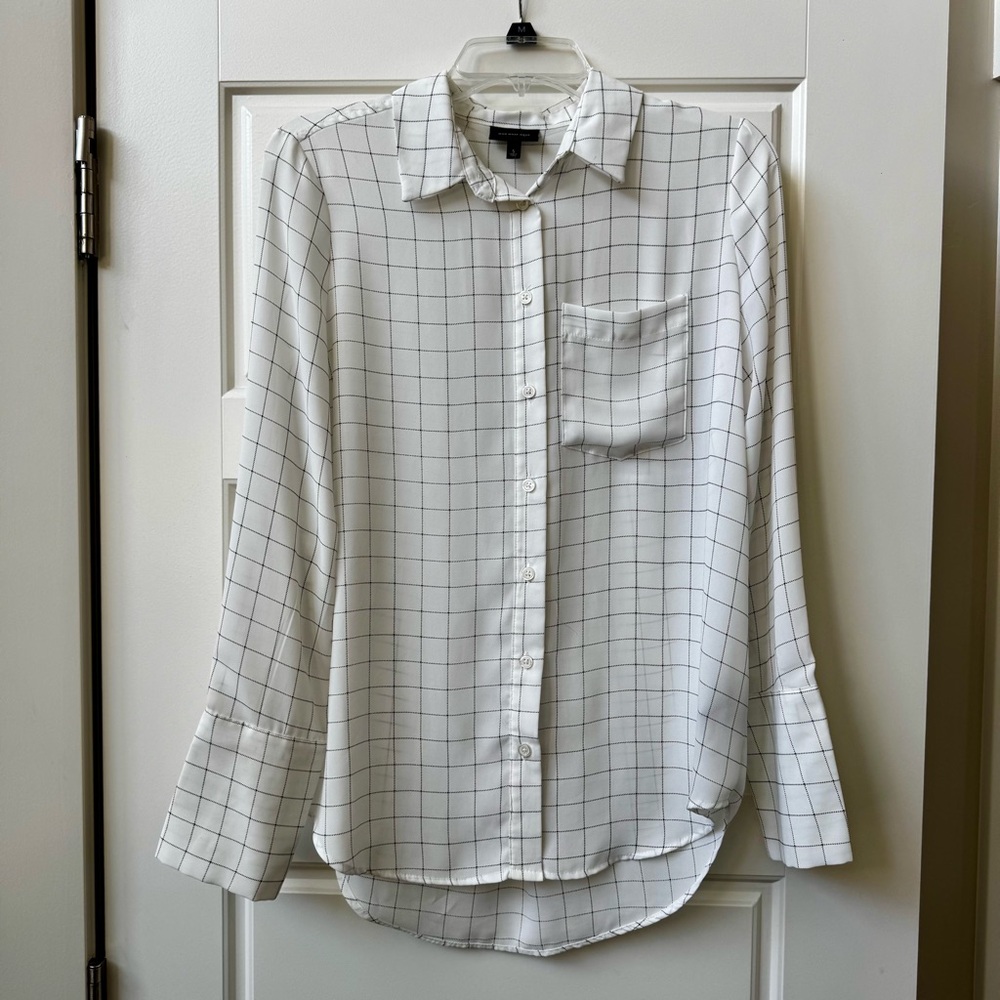 Who What Wear White Black Windowpane Plaid Grid Shirt Button-Up Blouse sz Small